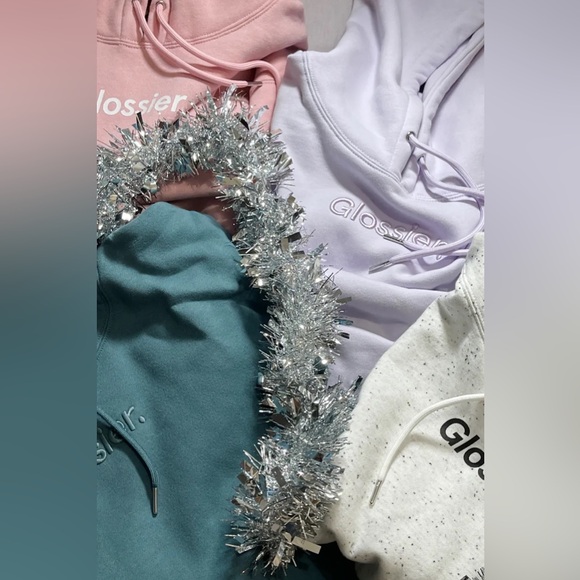 New & Limited! Glossier Embroidered Sage Green Hoodie Sweatshirt Size Medium NWT - Picture 5 of 7